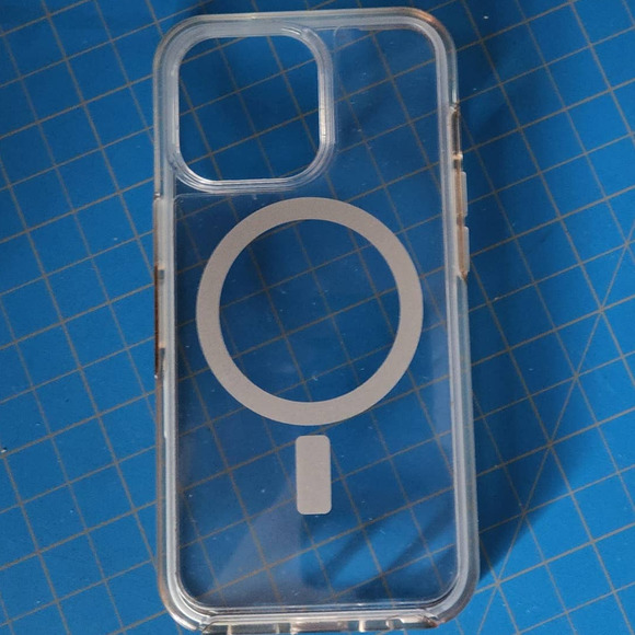 Otter Box Clear Antimicrobial Phone Case with MagSafe for iPhone 13 - Picture 3 of 4